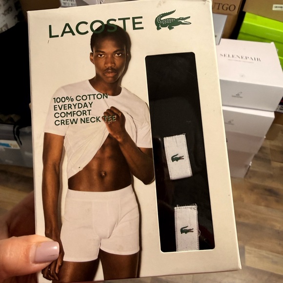 Lacoste Men's Classic Black Short Sleeve Tees Size M - Picture 3 of 6